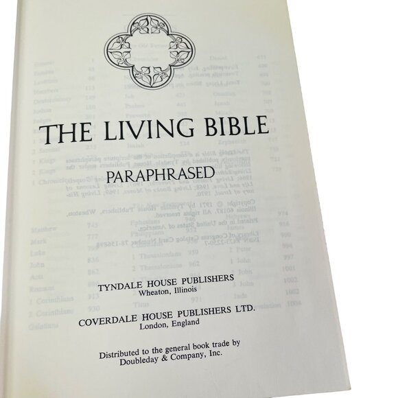Vintage The Living Bible Paraphrased 1971 Hardcover See Photos 9" X 6" x 2" - Picture 3 of 7